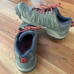 Women’s Trail Shoes - Olive with Rust Laces